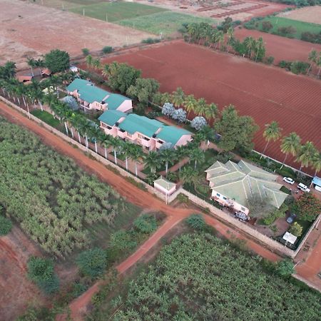 Krishna Heritage Resort Badami Extérieur photo